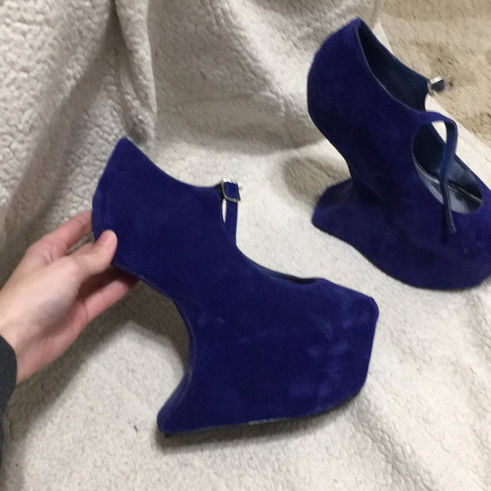 Blue heelless heels